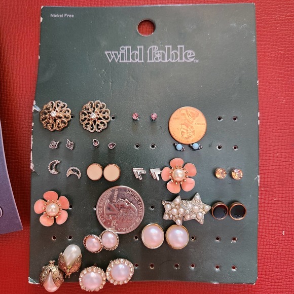 Over 20 NEW Pairs of Nickle Free / Hypoallergenic Earrings Nature, Flowers, Moon - Picture 3 of 14